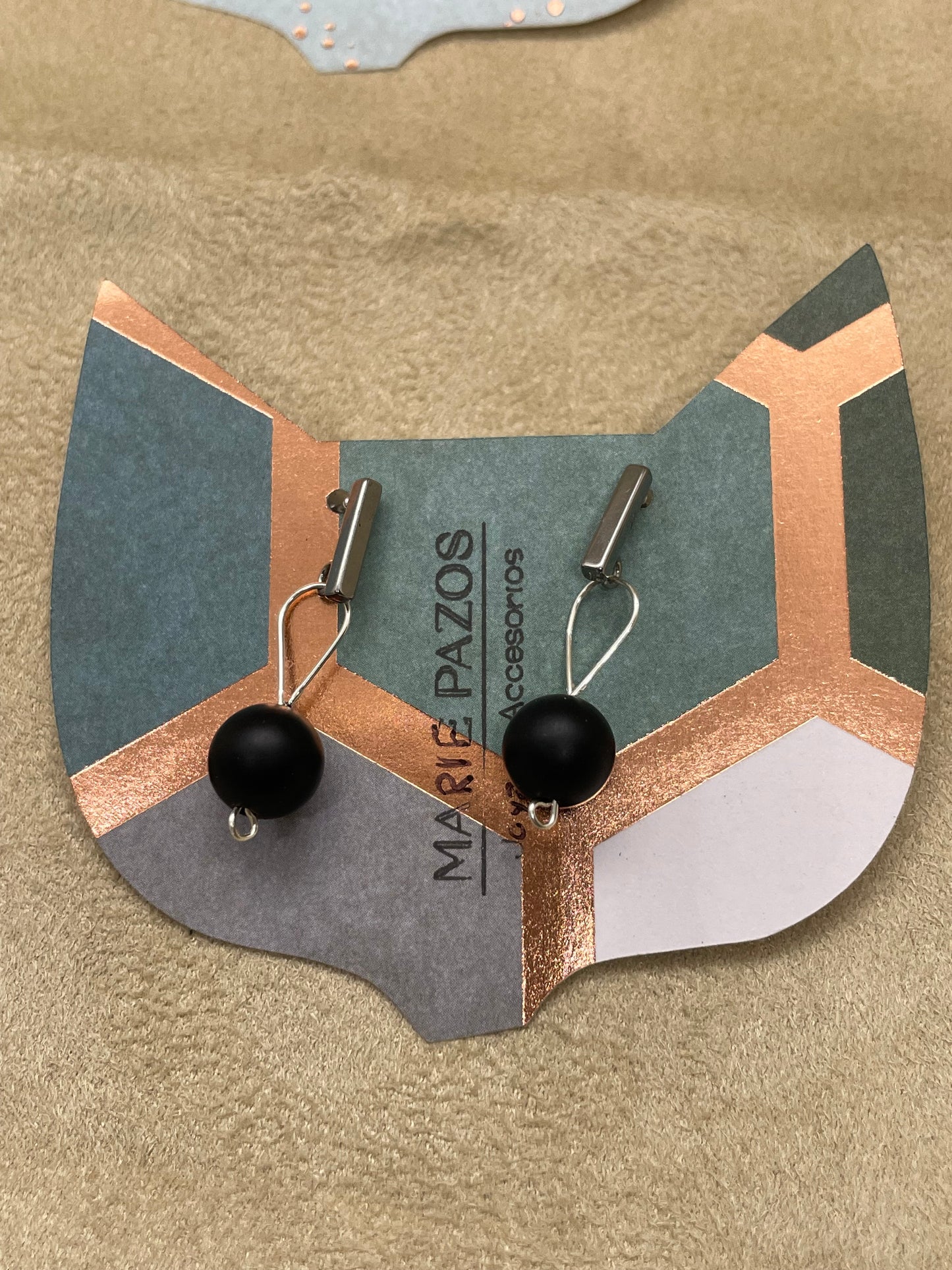 Aretes piedra natural
