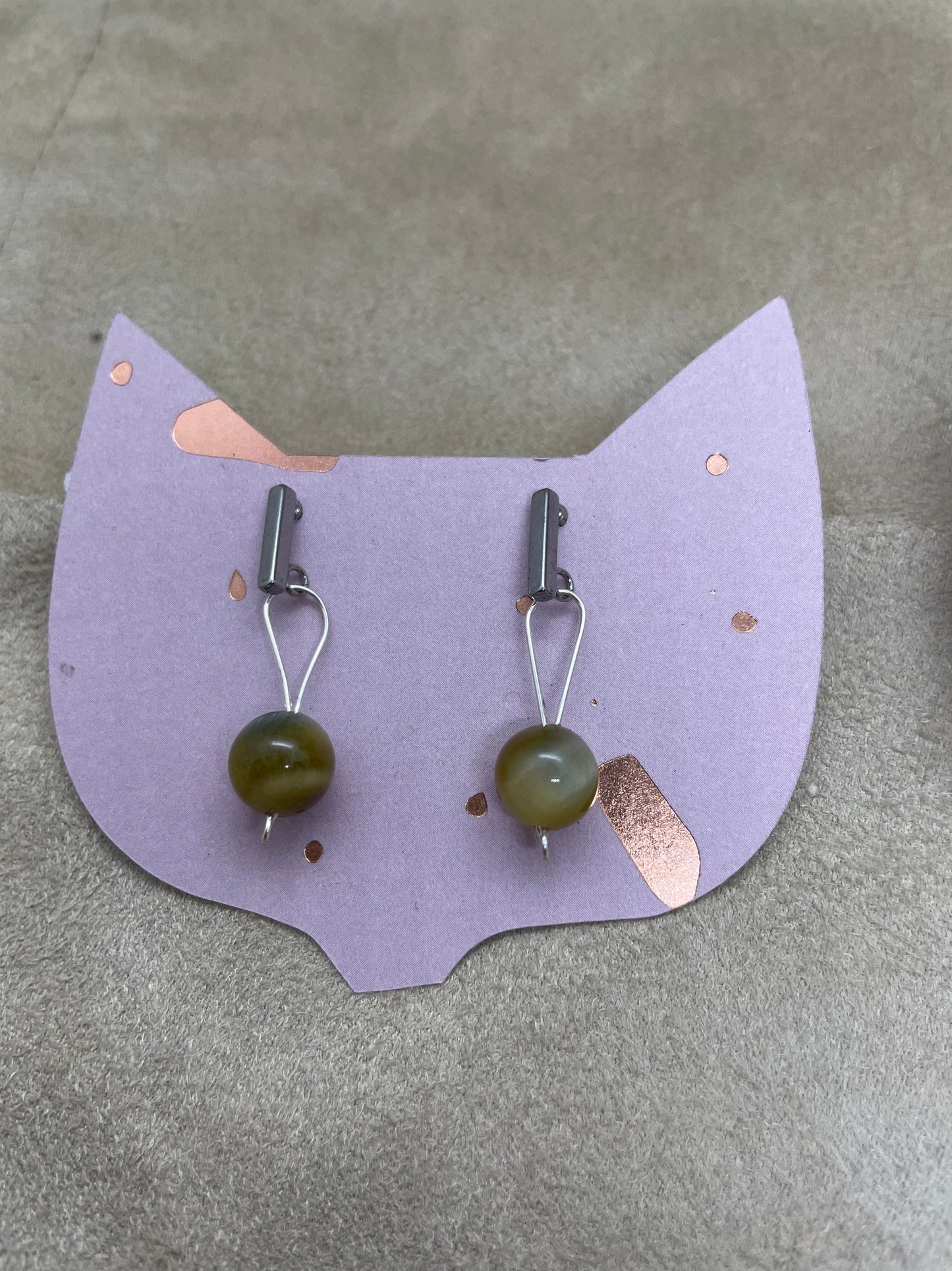 Aretes piedra natural